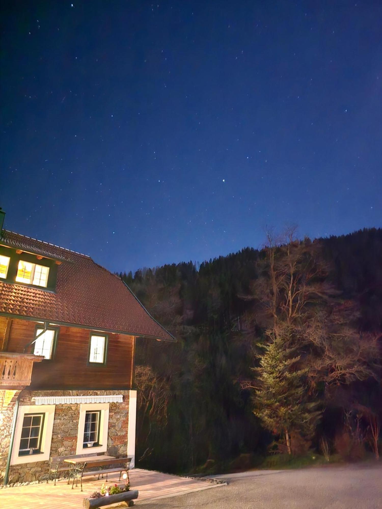 Landhaus Gruenjuwel Himmelberg Exteriör bild